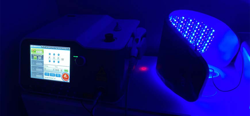 Laser table used for Laser therapy at Advanced Physical Medicine & Rehab in Miami